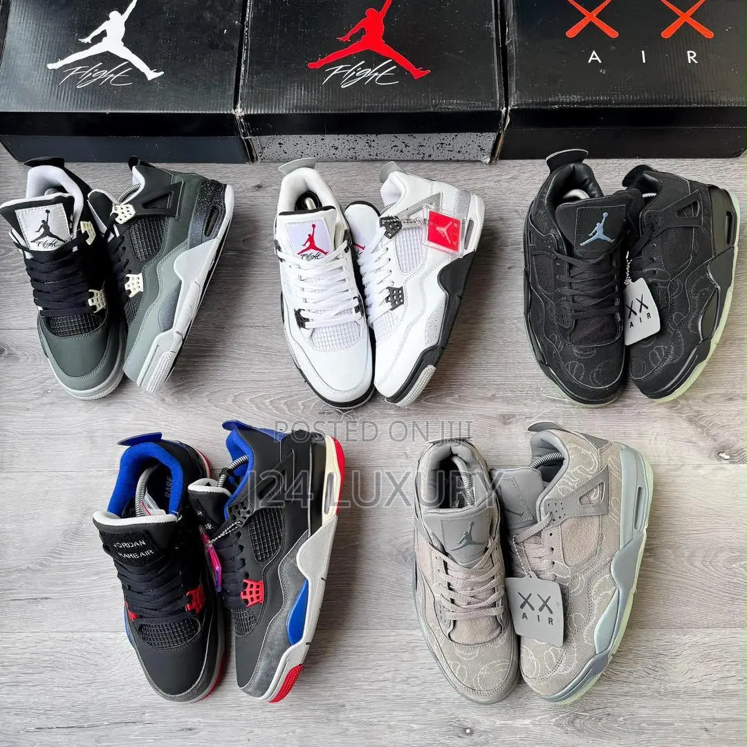 Air Jordan 4 Retro