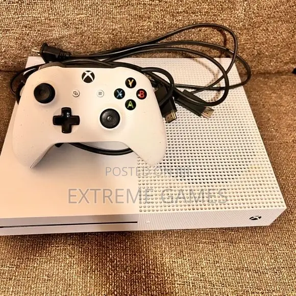 Xbox One S With 9 Offline Games and a Pad