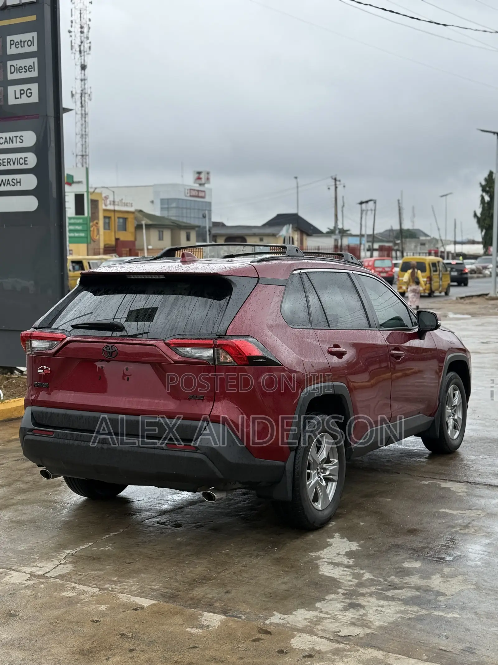 Toyota RAV4 XLE FWD 2024 Burgundy