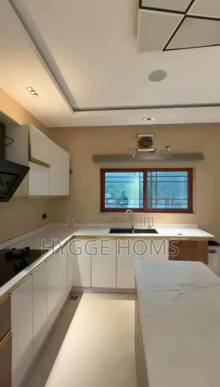 3bdrm Apartment in Banana Island Estate for rent