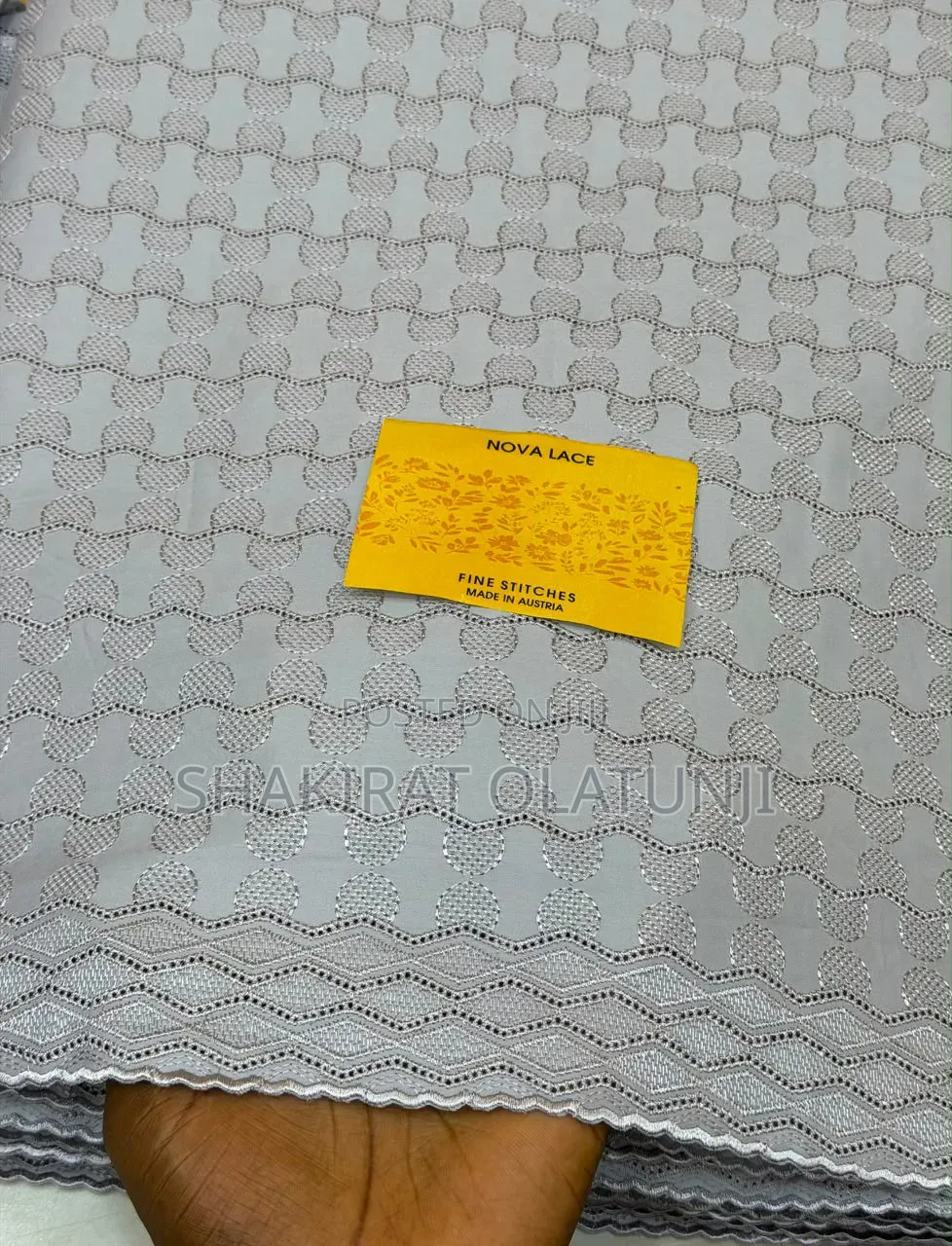 Nova Quality Lace #200,000 for 5 Yards
