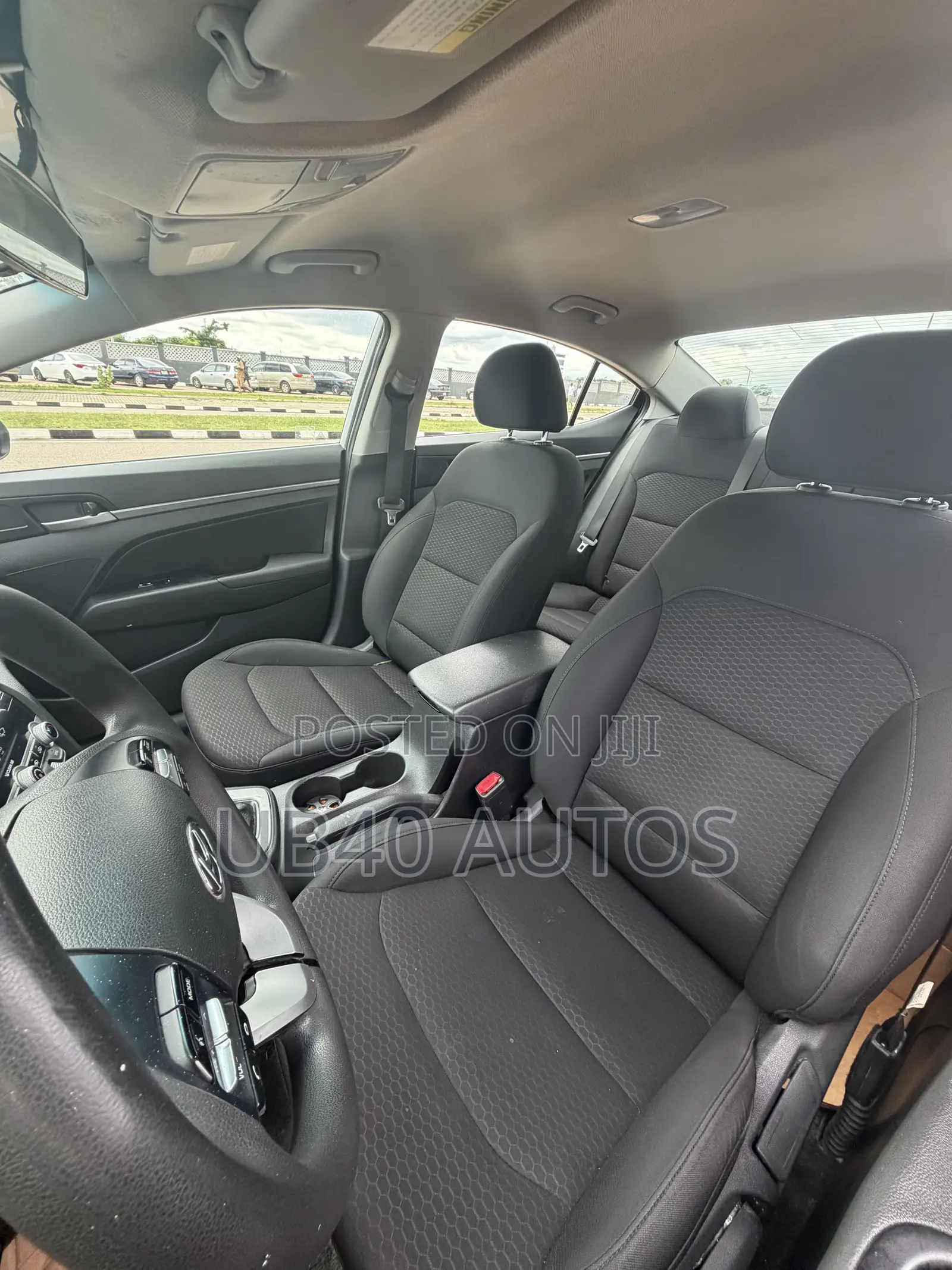 Hyundai Elantra Limited 2019 White
