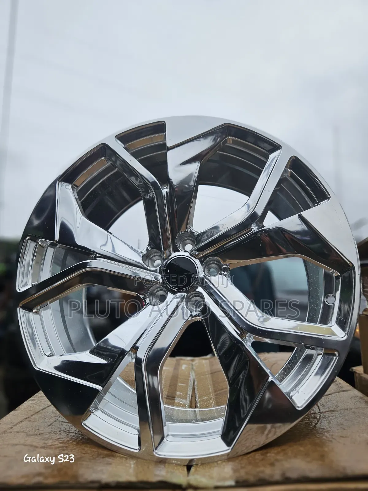 20-Inch Premium Alloy Rims 
