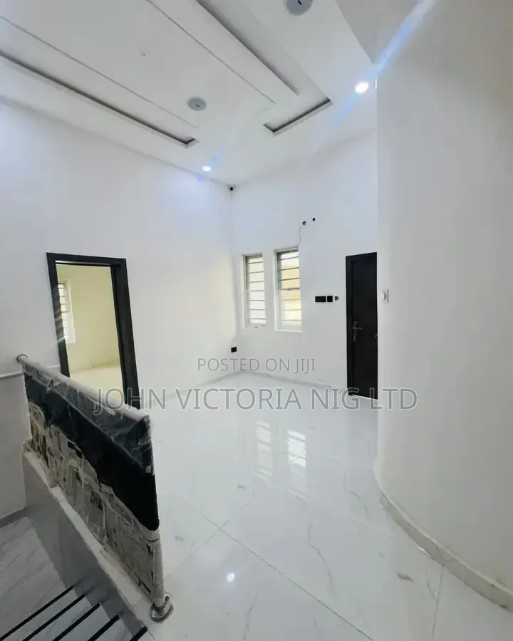 4bdrm Duplex in Magodo Phase One for sale