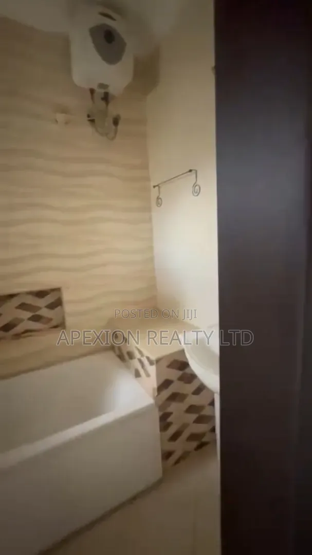 3bdrm Apartment in Lake View Estate for rent