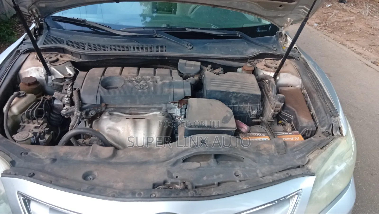 Toyota Camry 2010 Silver