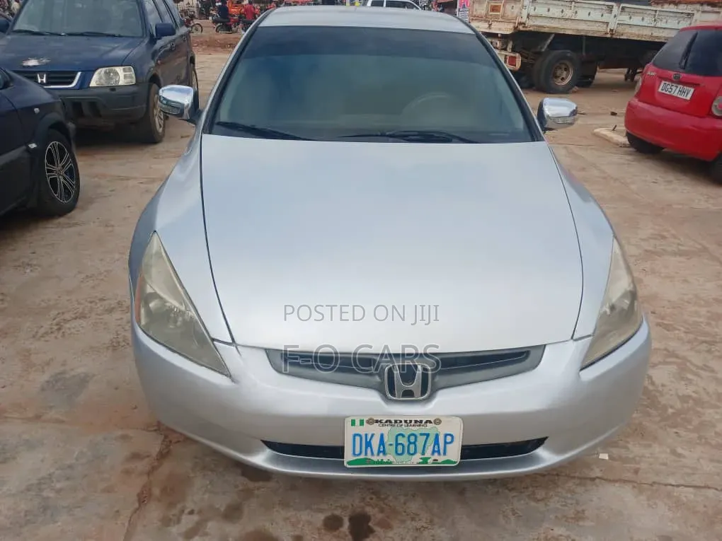 Honda Accord 2006 Silver