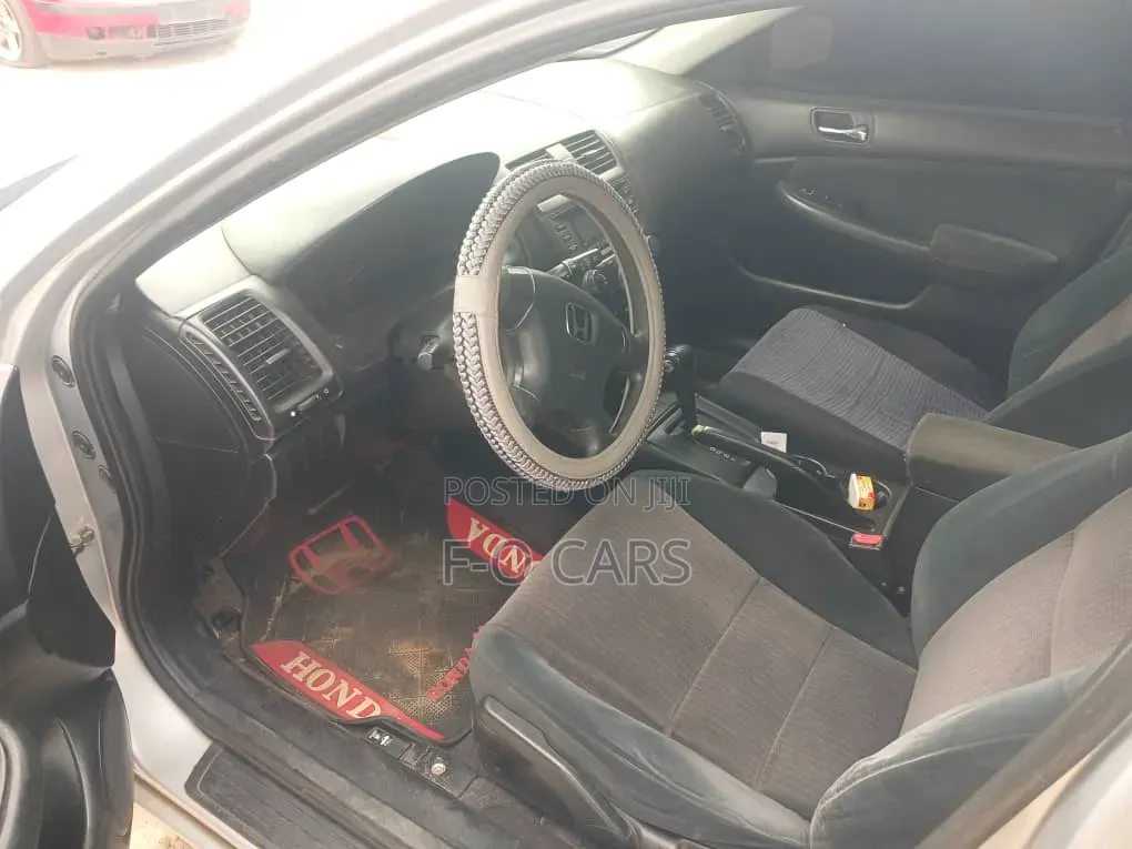 Honda Accord 2006 Silver
