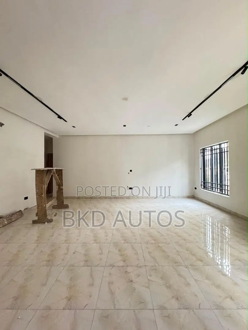 3bdrm Apartment in Opic, Isheri North for sale