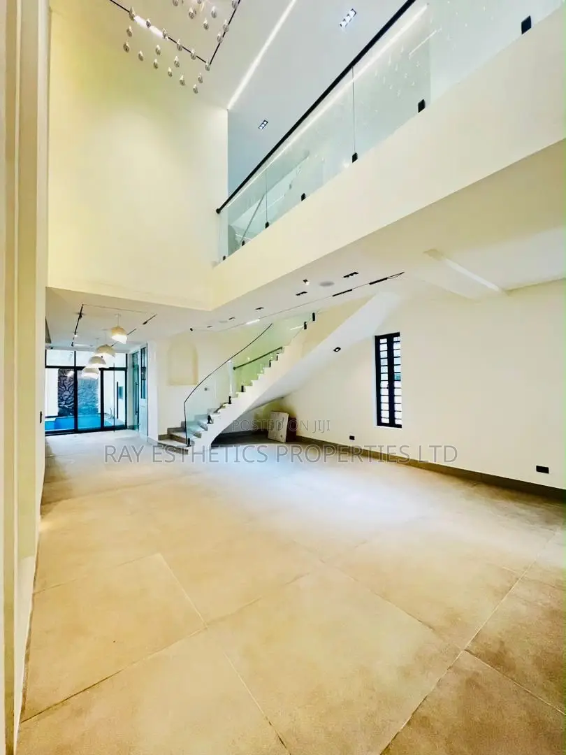 5bdrm Duplex in Belavista Estate, Lekki Phase 1 for sale