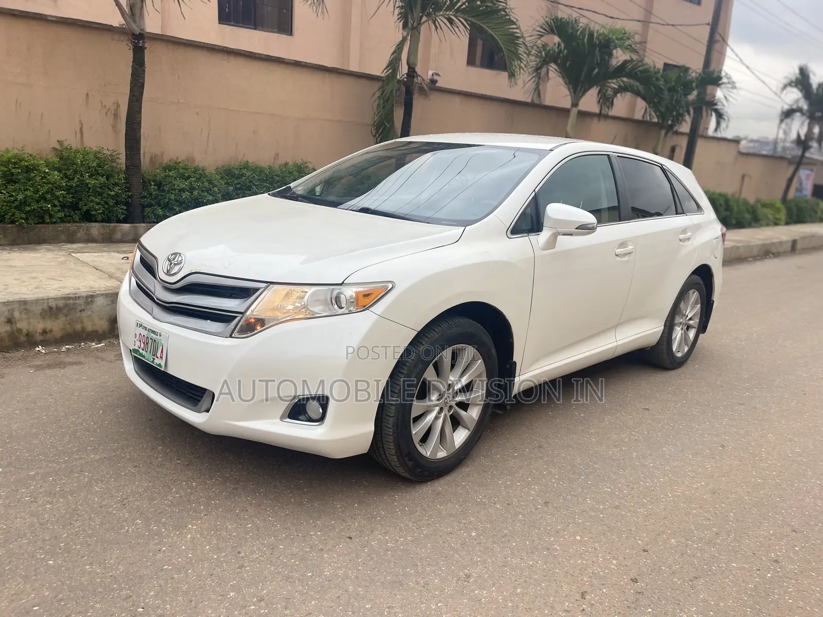 Toyota Venza LE 2014 White