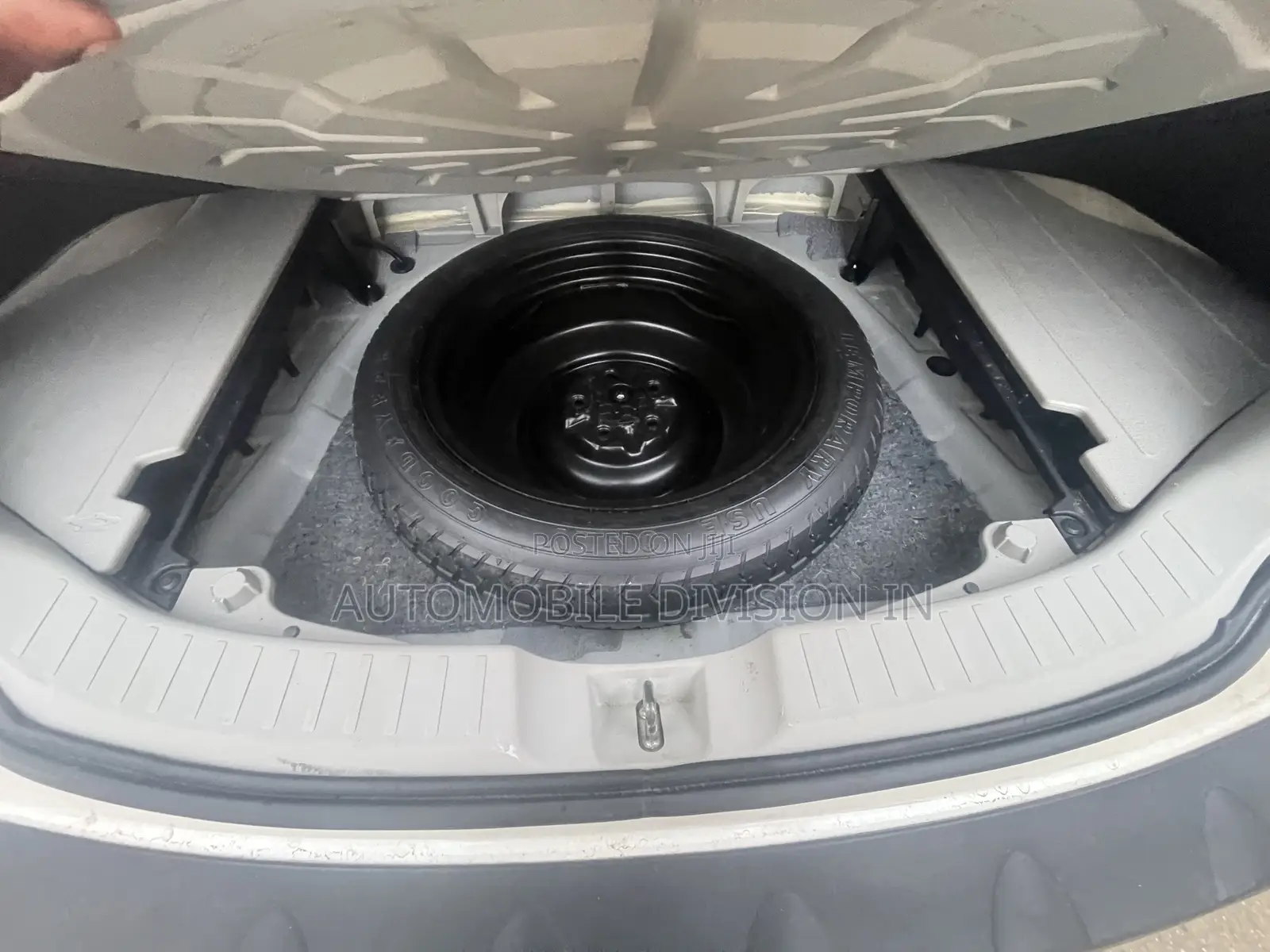 Toyota Venza LE 2014 White