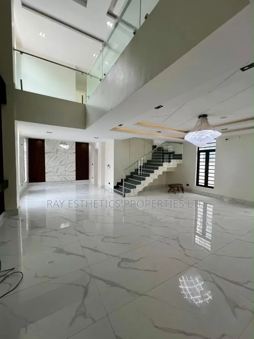 5bdrm Duplex in Lekki Phase 1 for sale