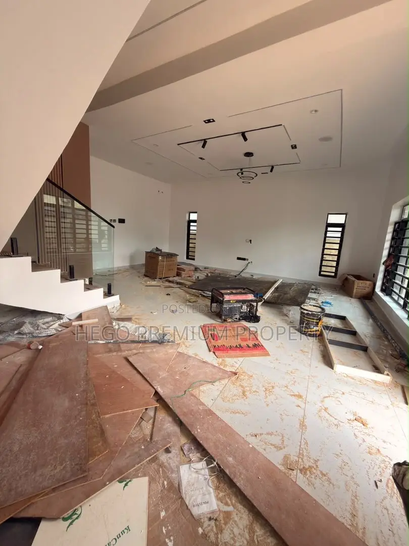 4bdrm Duplex in Woji Estate for sale