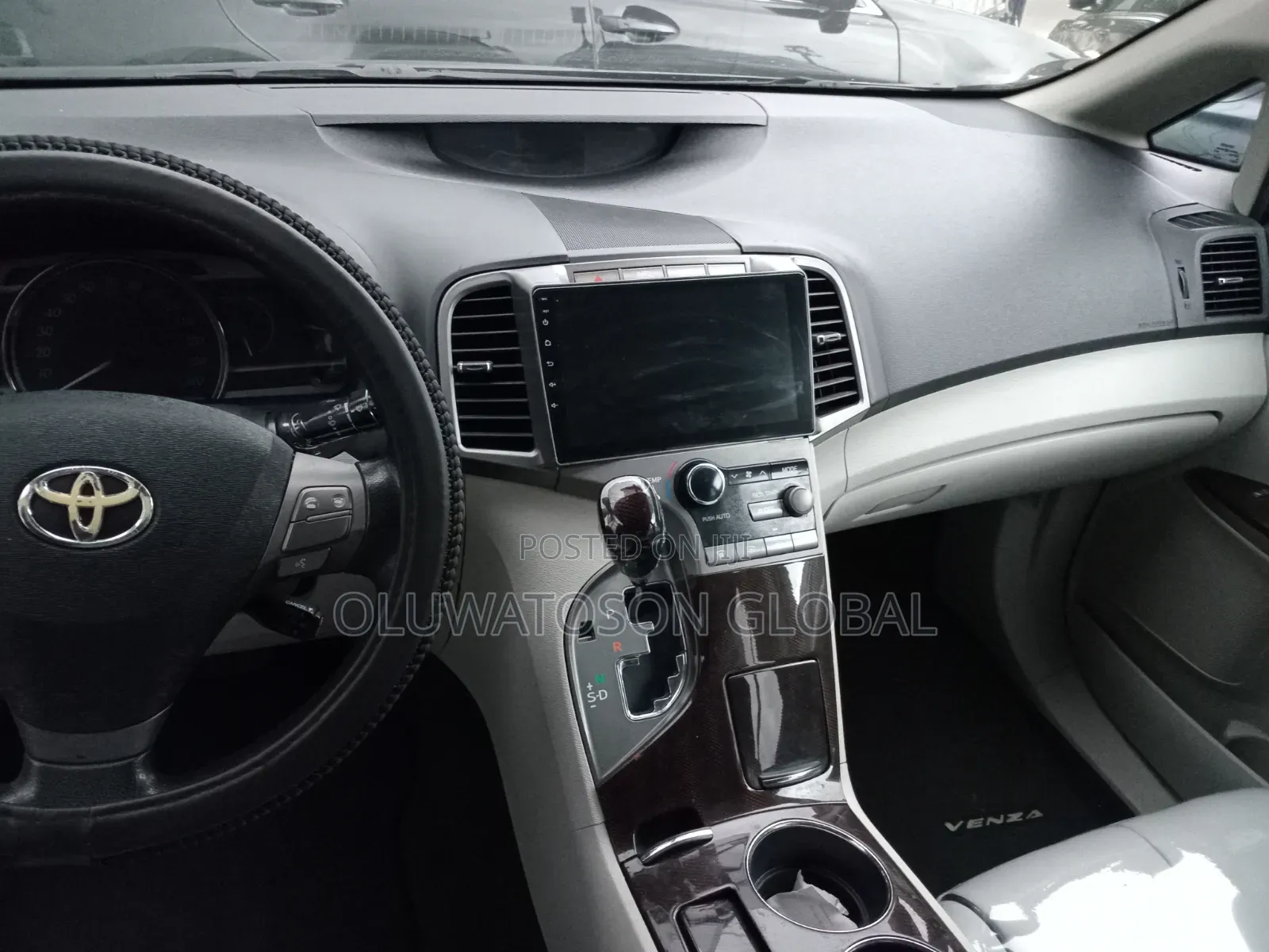 Toyota Venza V6 2011 Gray