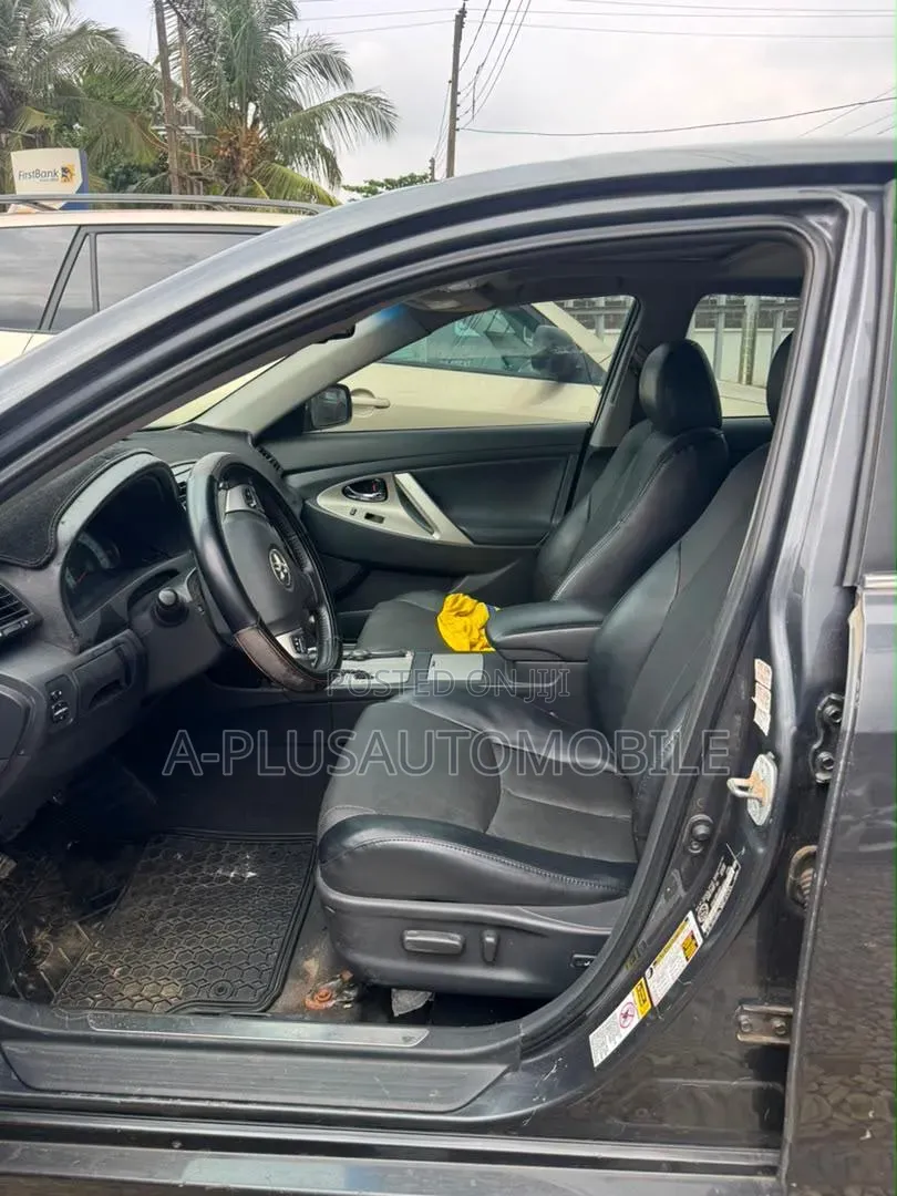 Toyota Camry 2008 Gray