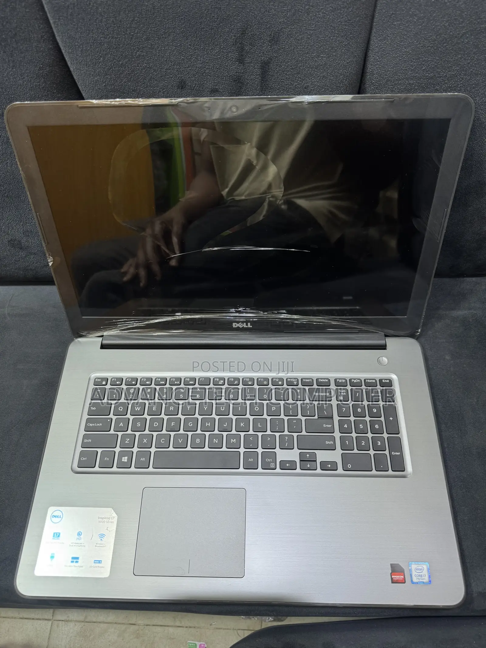Laptop Dell Inspiron 17 5000 16GB Intel Core i7 SSD 256GB
