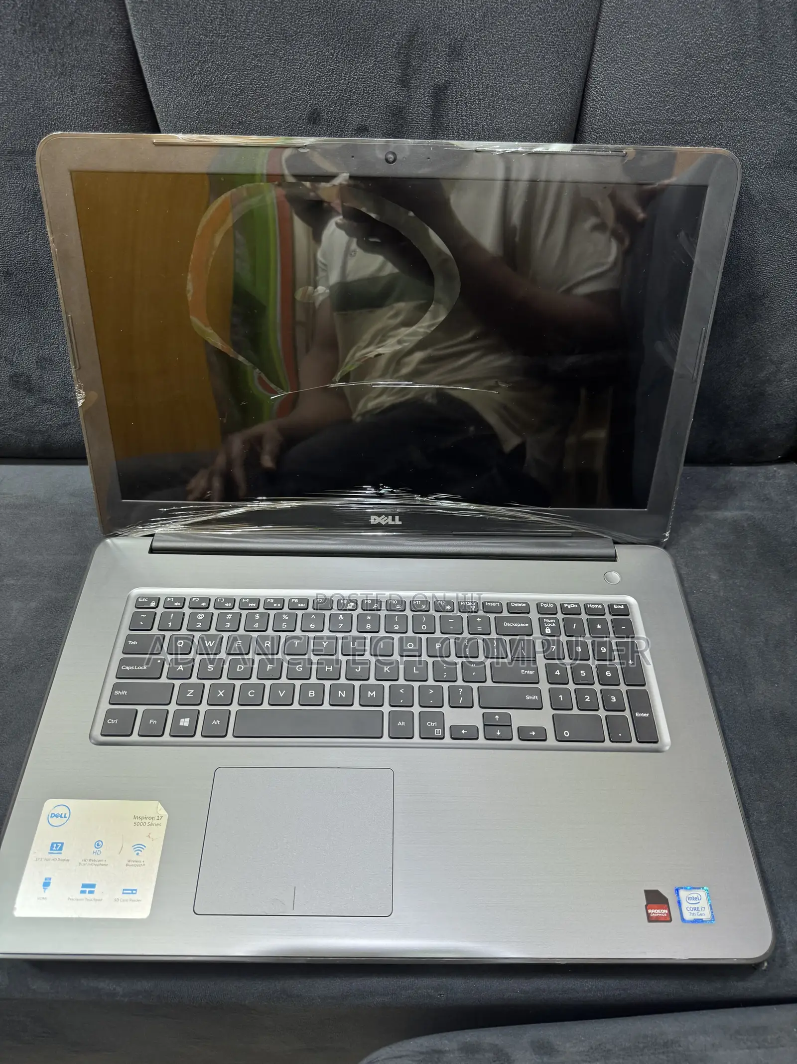 Laptop Dell Inspiron 17 5000 16GB Intel Core i7 SSD 256GB