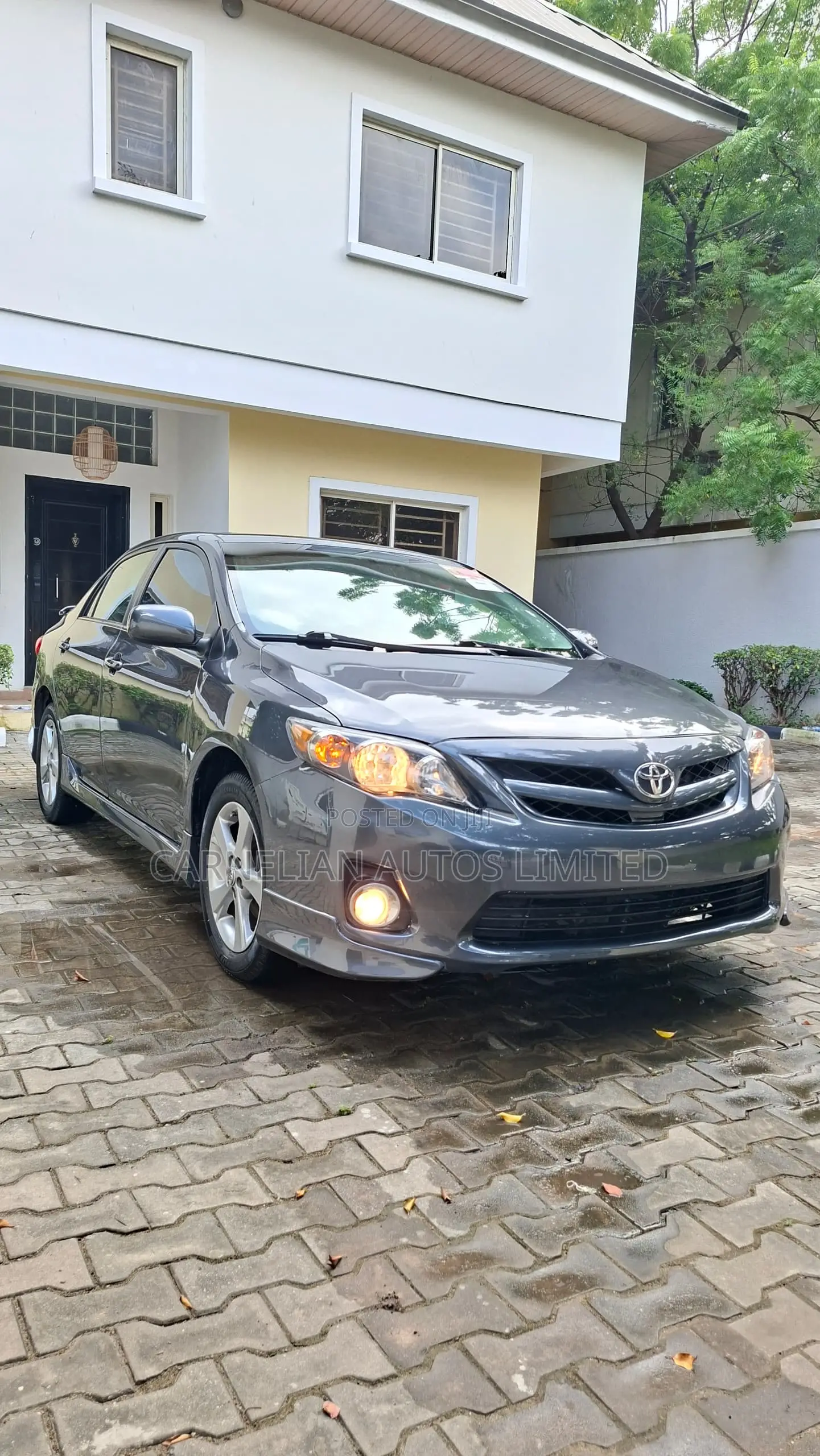 Toyota Corolla S 4dr Sedan (1.8L 4cyl 4A) 2012 Gray