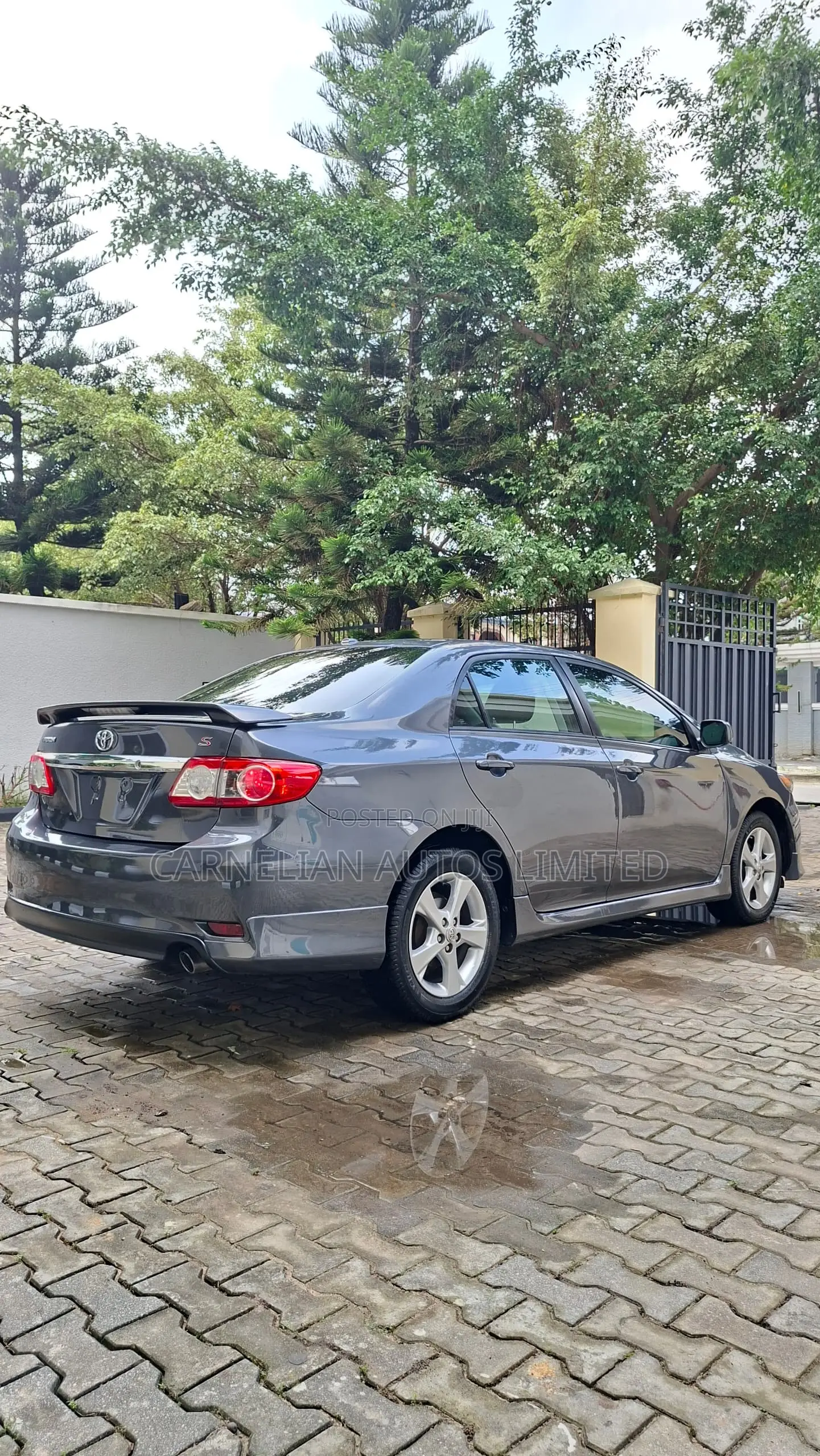 Toyota Corolla S 4dr Sedan (1.8L 4cyl 4A) 2012 Gray