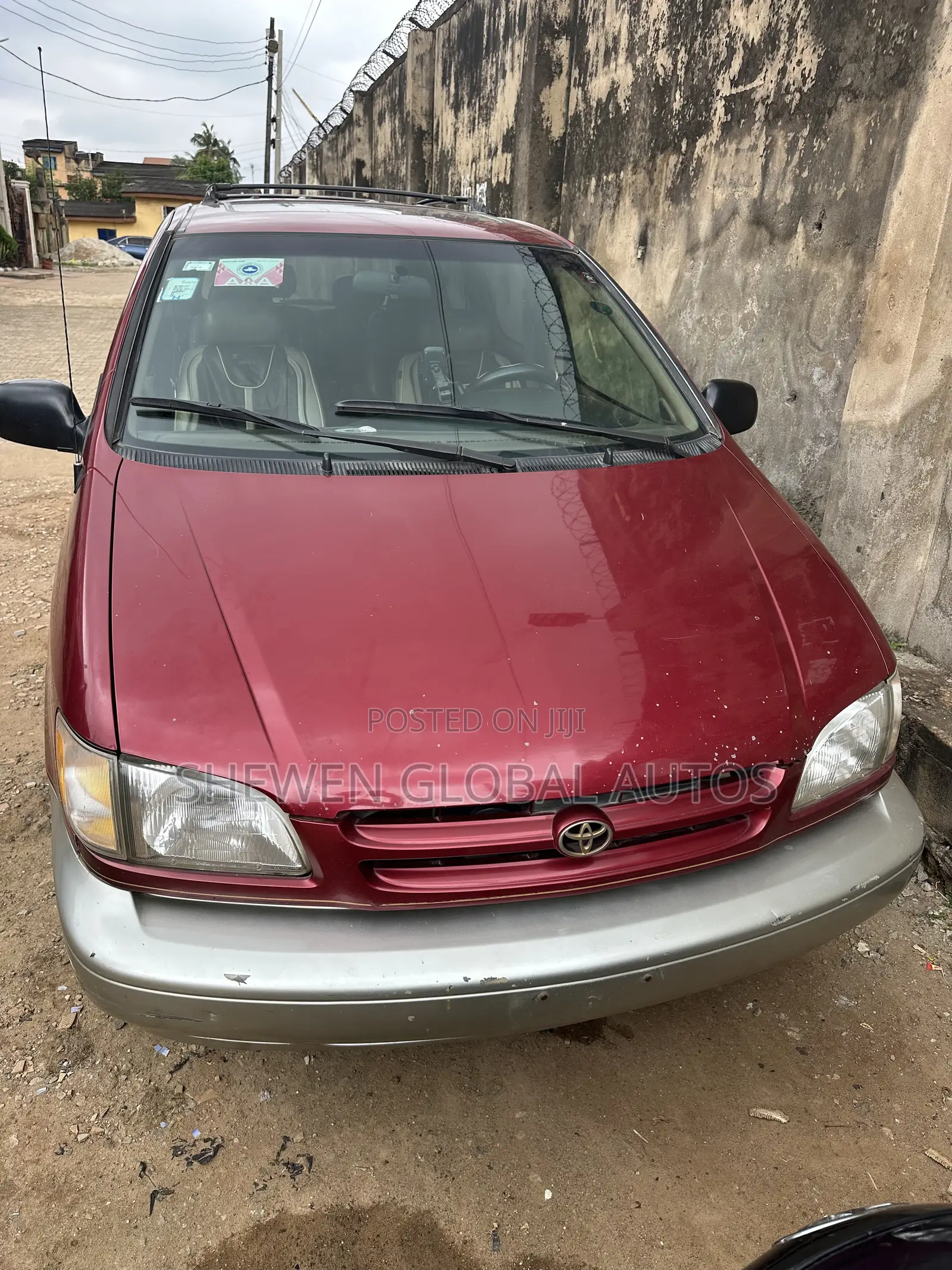 Toyota Sienna XLE 1999 Red