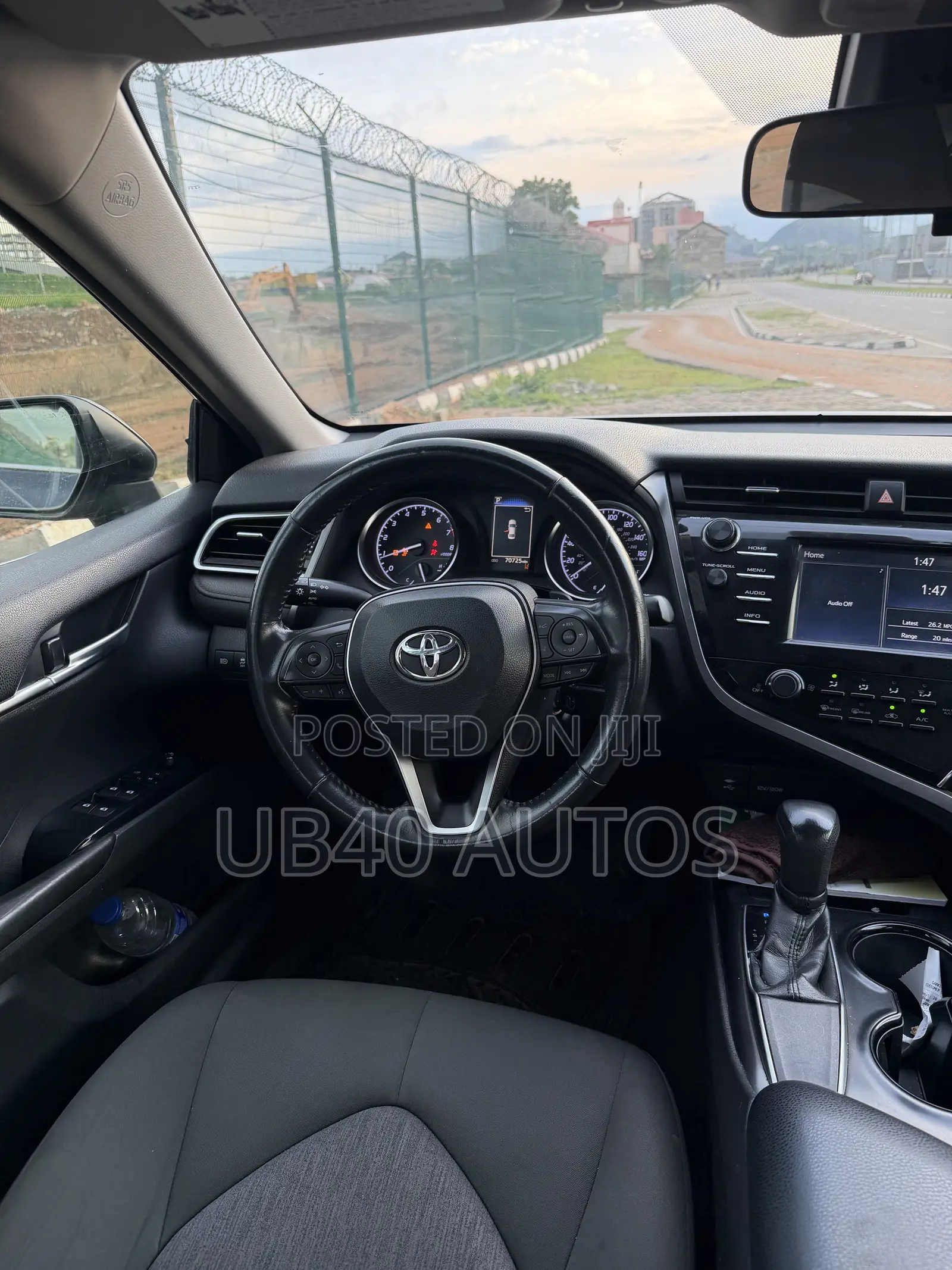Toyota Camry LE FWD (2.5L 4cyl 8AM) 2018 Blue
