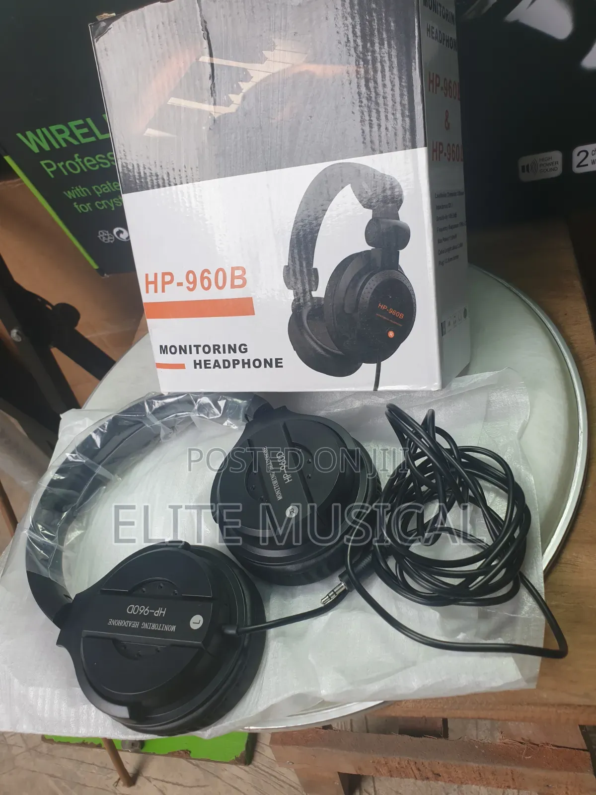 Professional HP-960B Headphone