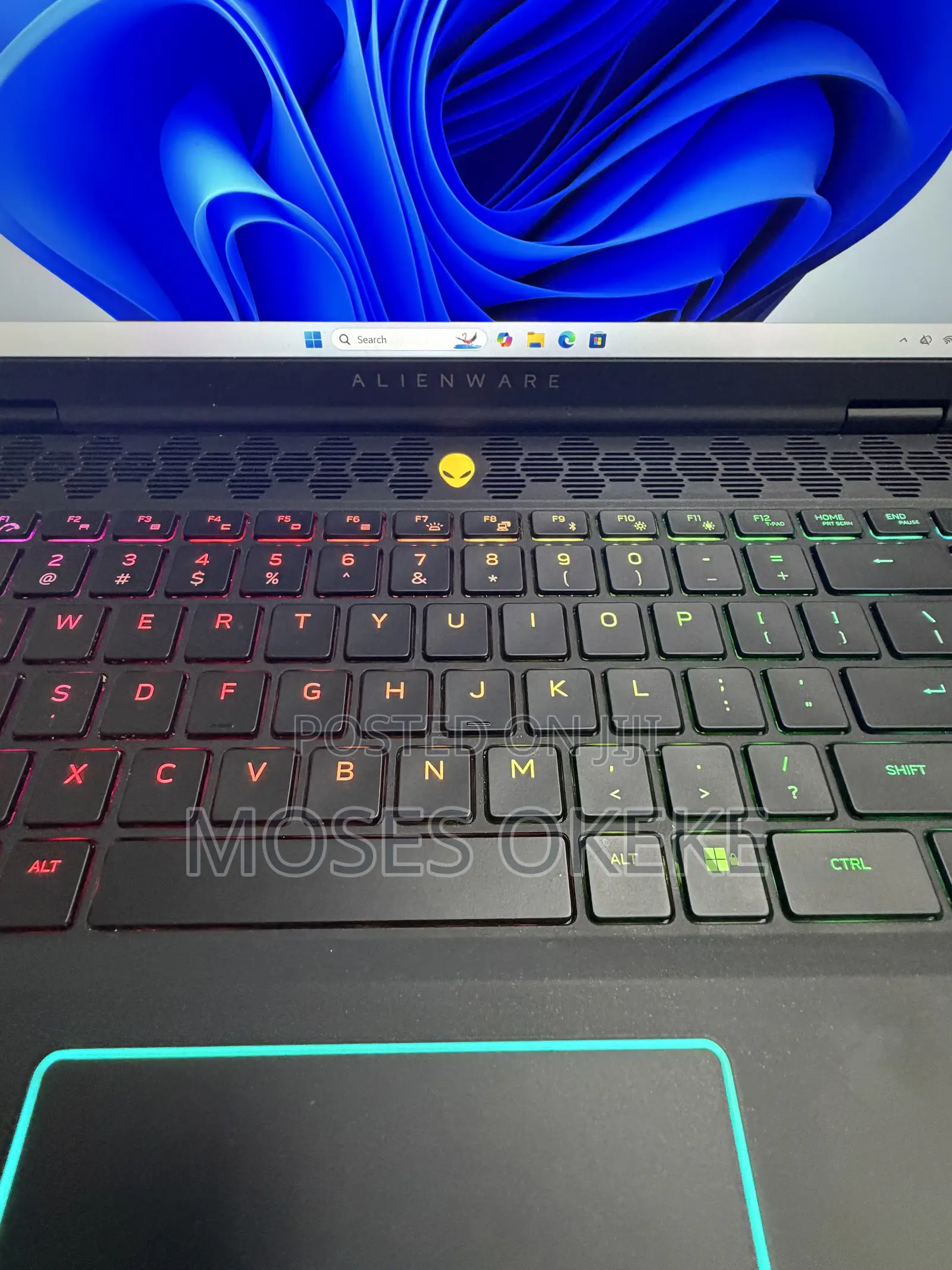 Laptop Alienware M16 R2 16GB Intel Core Ultra 7 SSD 1T