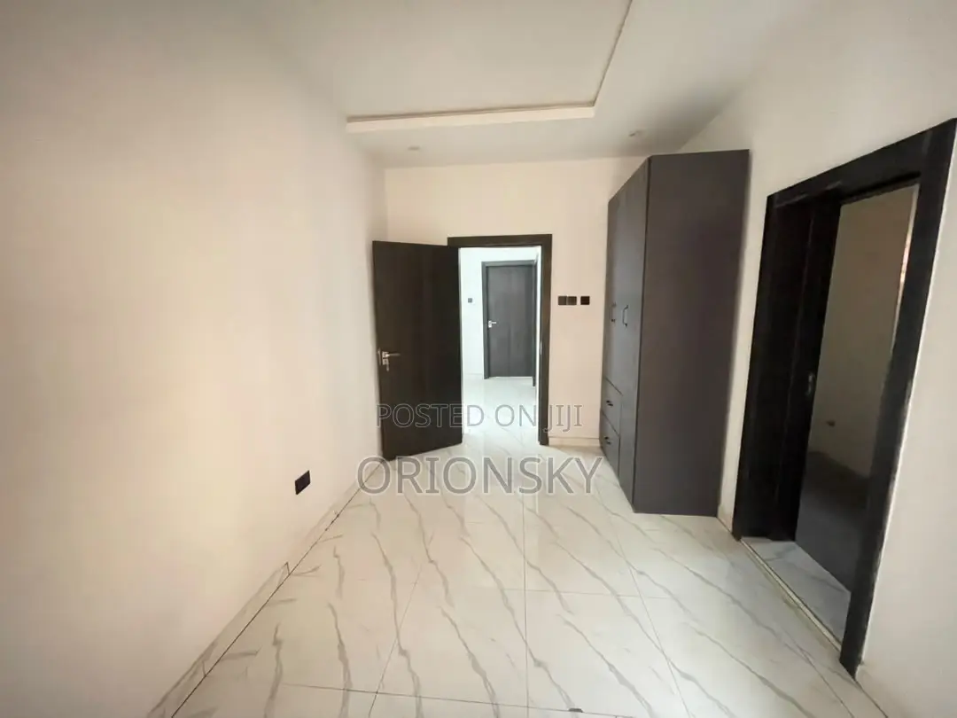3bdrm Apartment in Ifako-Gbagada for sale