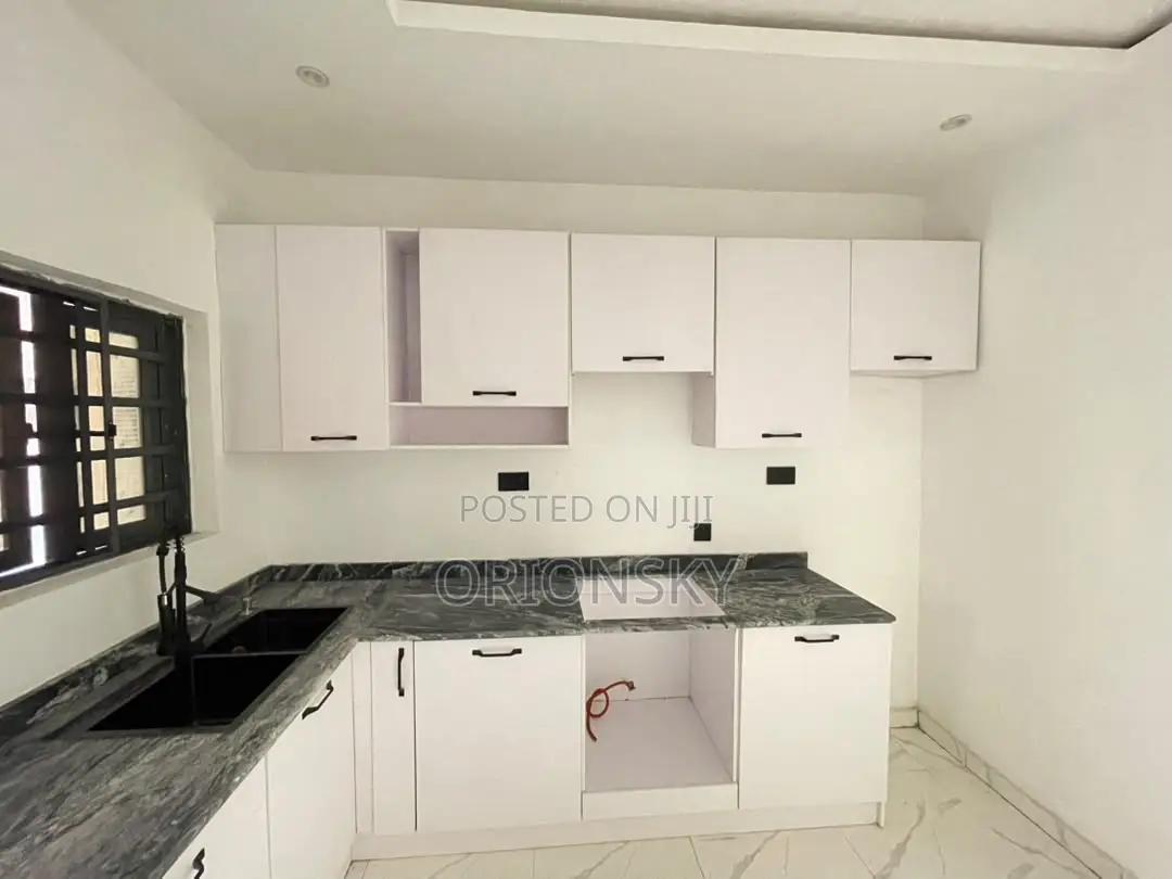 3bdrm Apartment in Ifako-Gbagada for sale