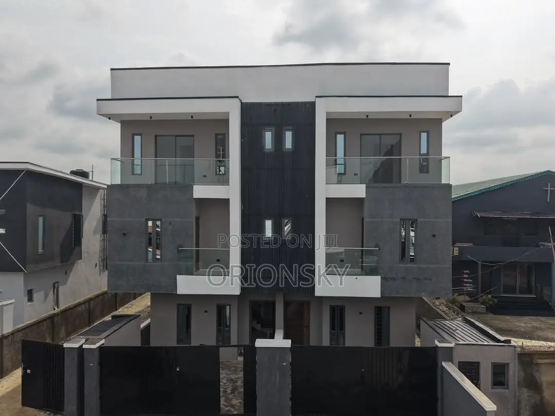 4bdrm Duplex in Ogudu GRA for sale