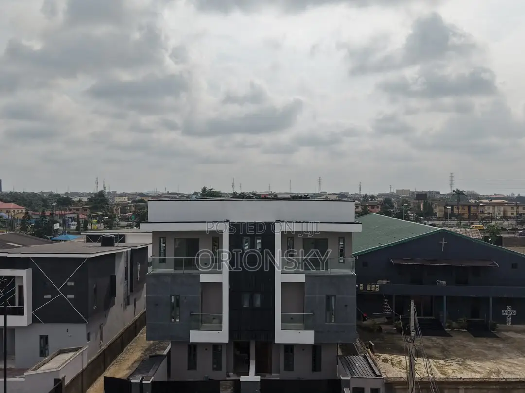 4bdrm Duplex in Ogudu GRA for sale