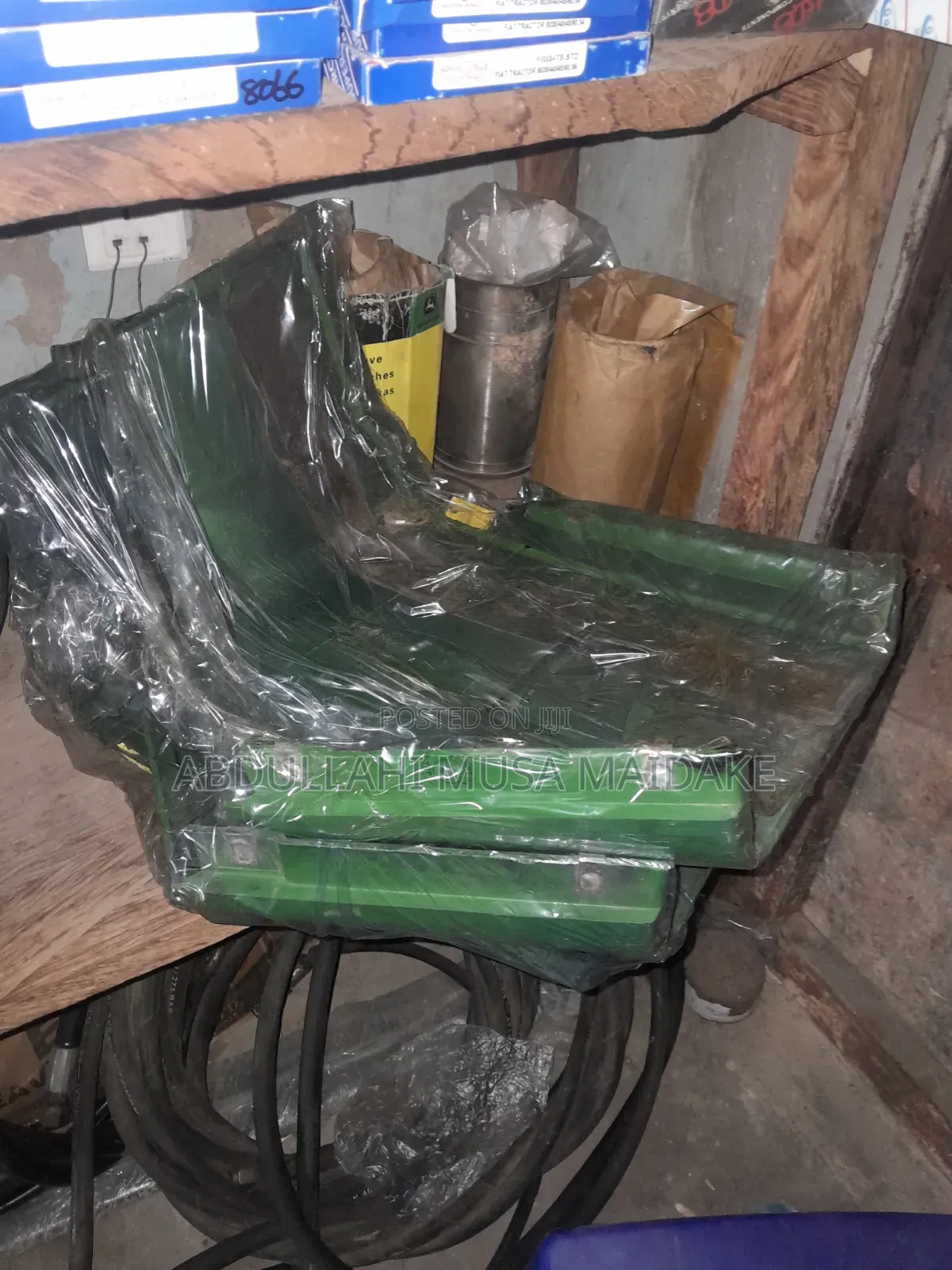 Bounet, Side Covers, Head Lamp, Front Spindle and Hub