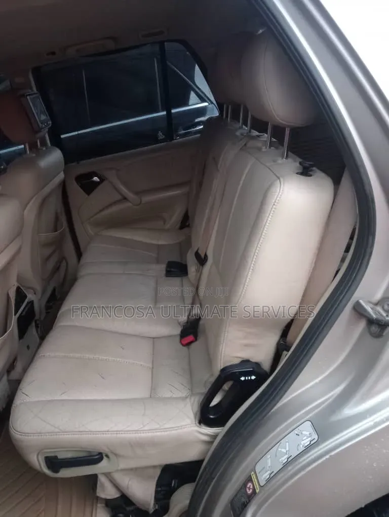 Mercedes-Benz M Class 2005 Gold