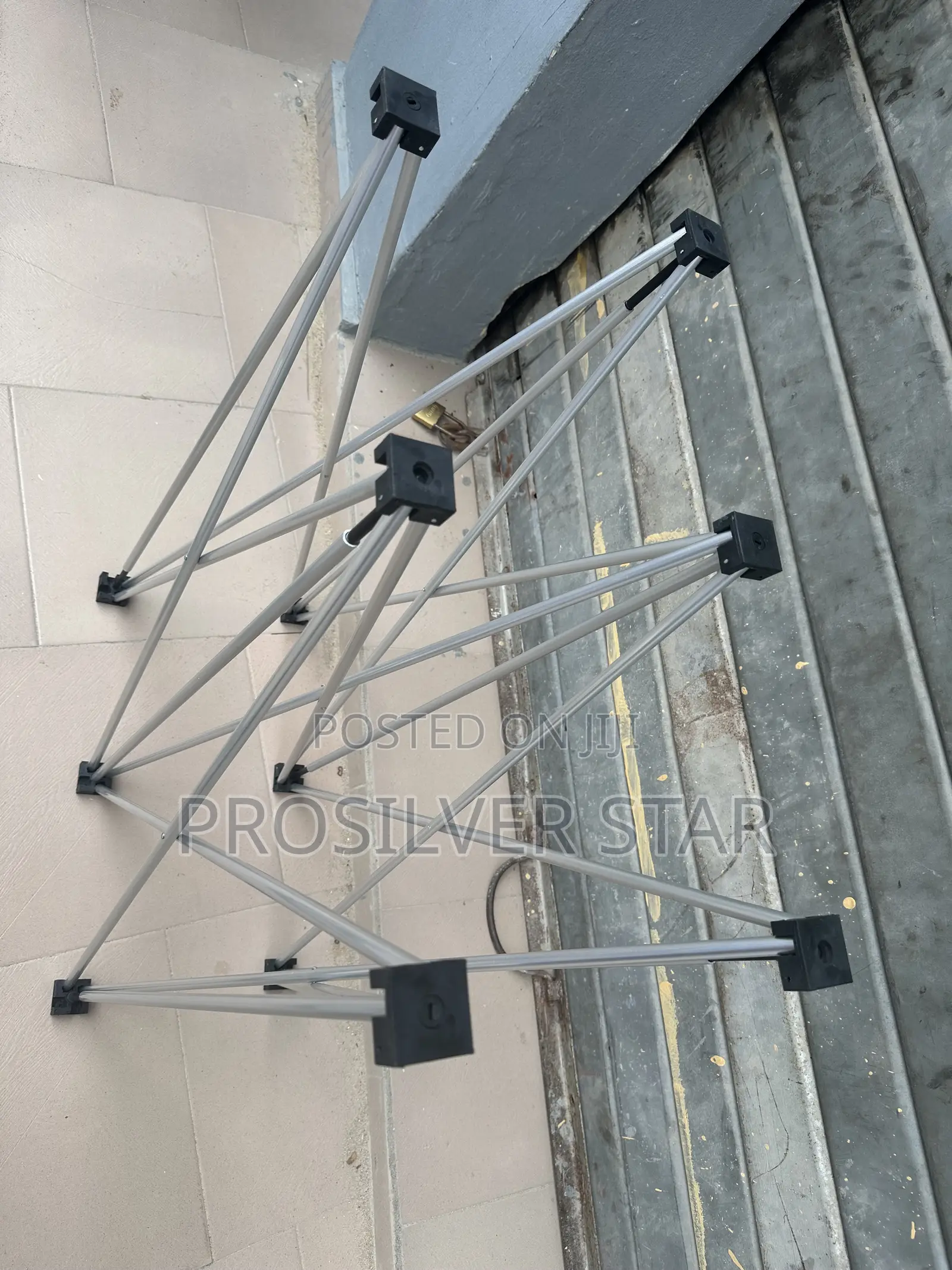 Dj 3leg Table Stand