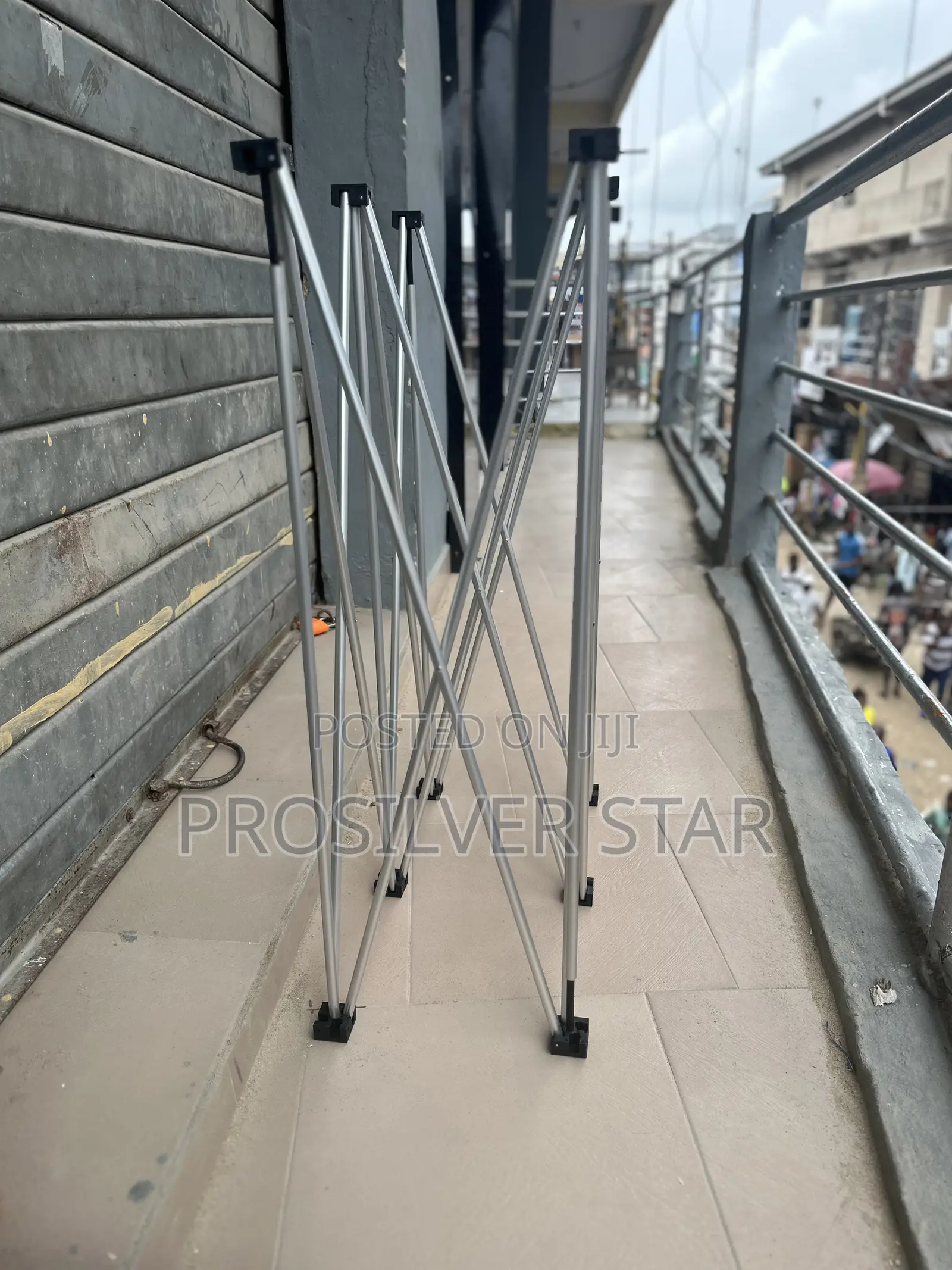 Dj 3leg Table Stand