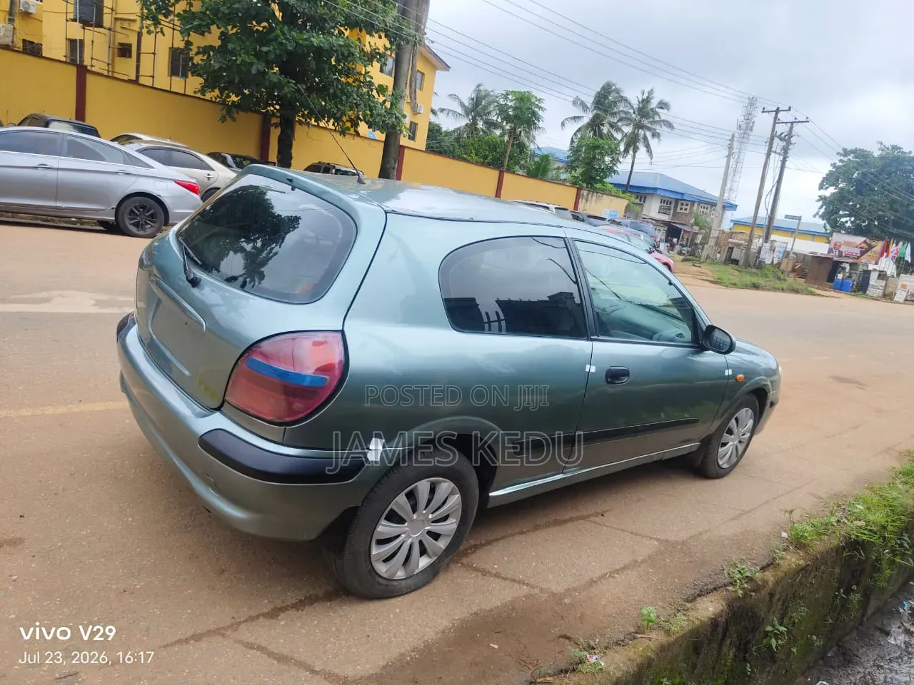 Nissan Almera Tino 2004 Green
