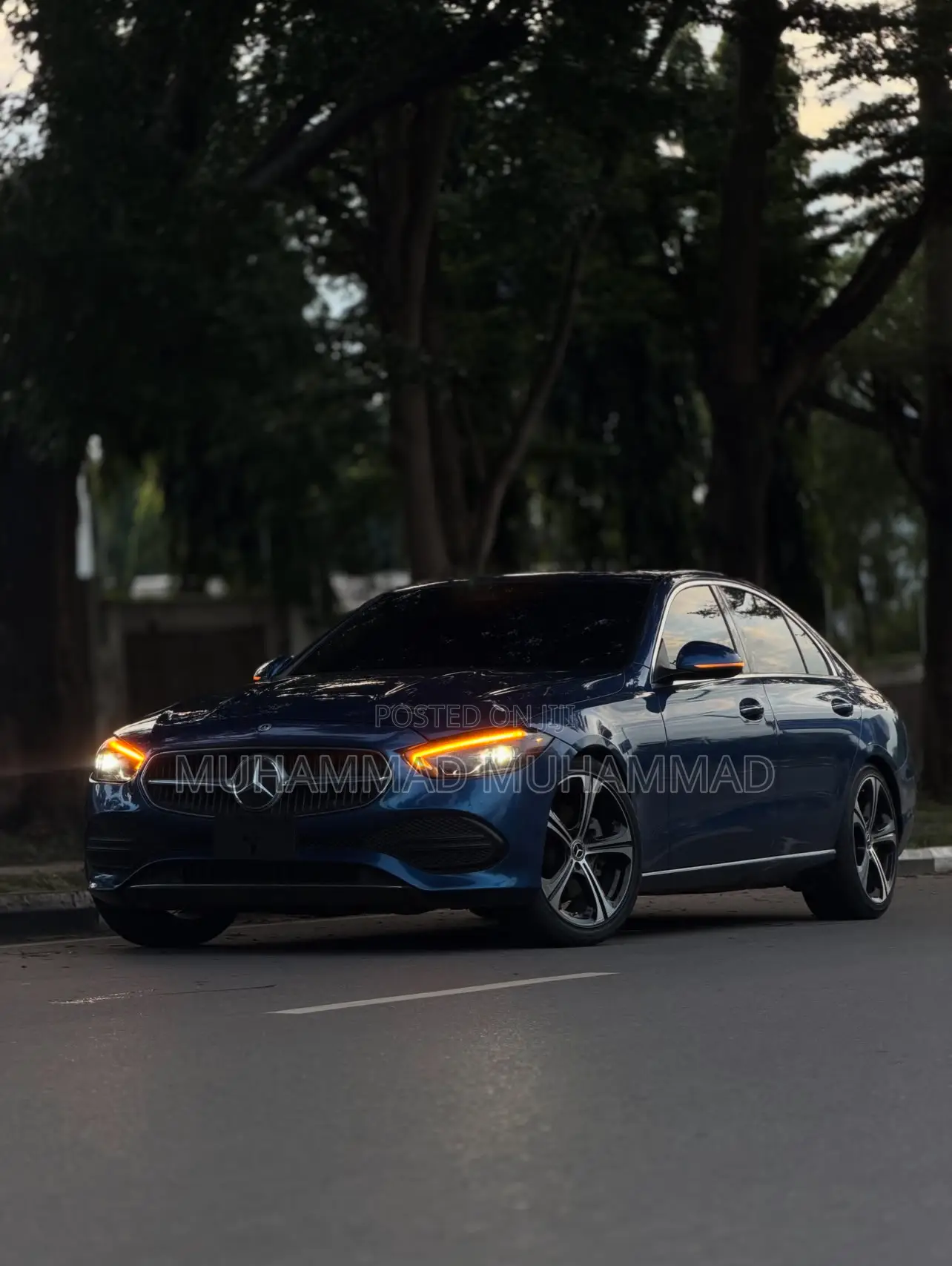 Mercedes-Benz C300 2022 Blue