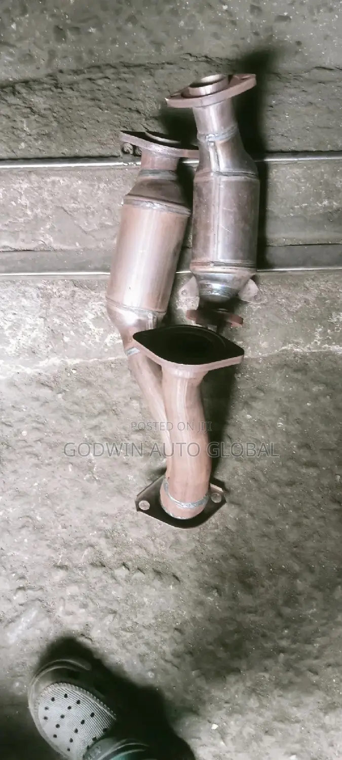 Engine Catalyst Lexus Toyota Highlander 2003 to 2004 Model