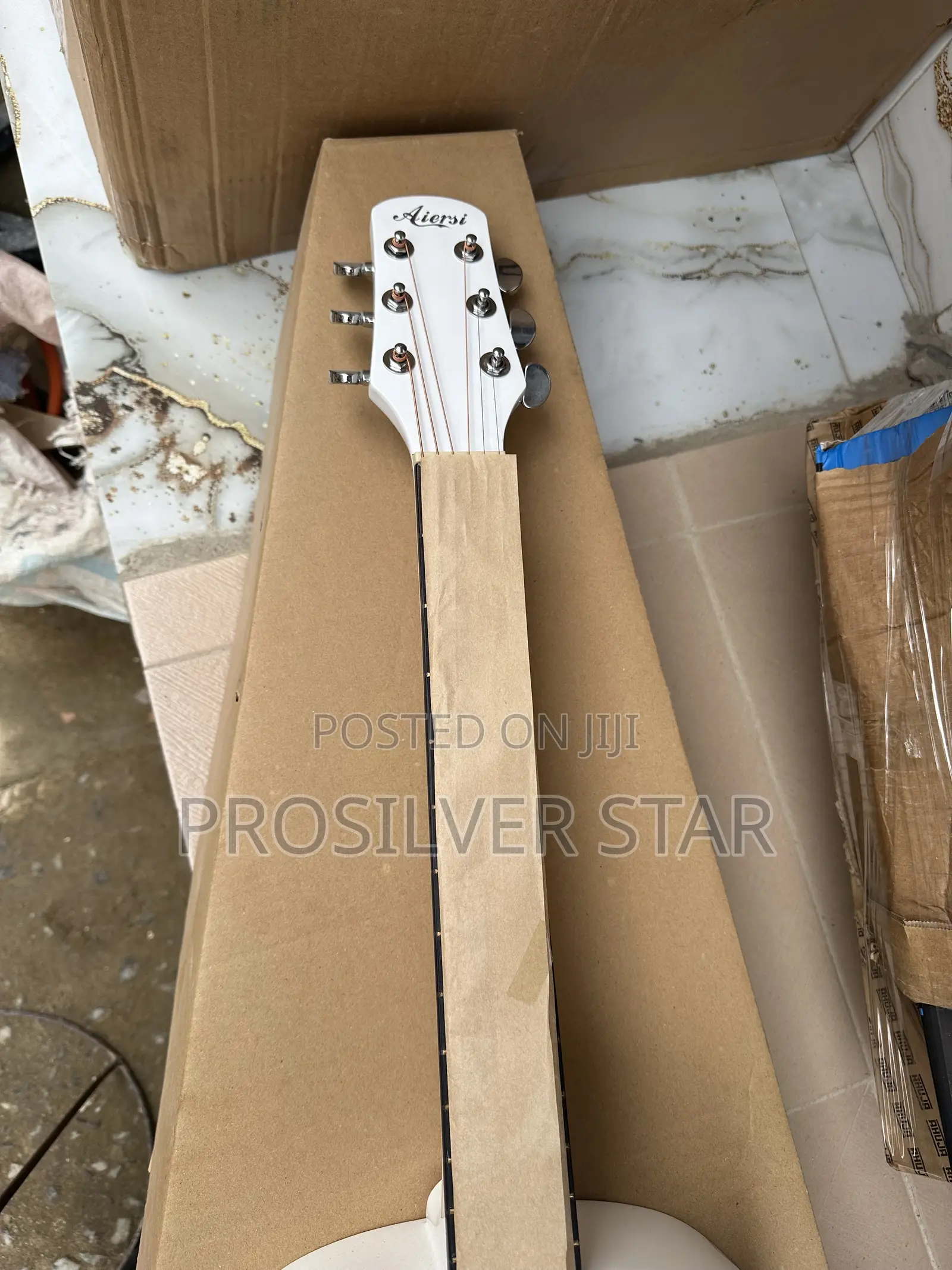 Aiersi 41-Inch Acoustic Guitar (White Gloss Finish)