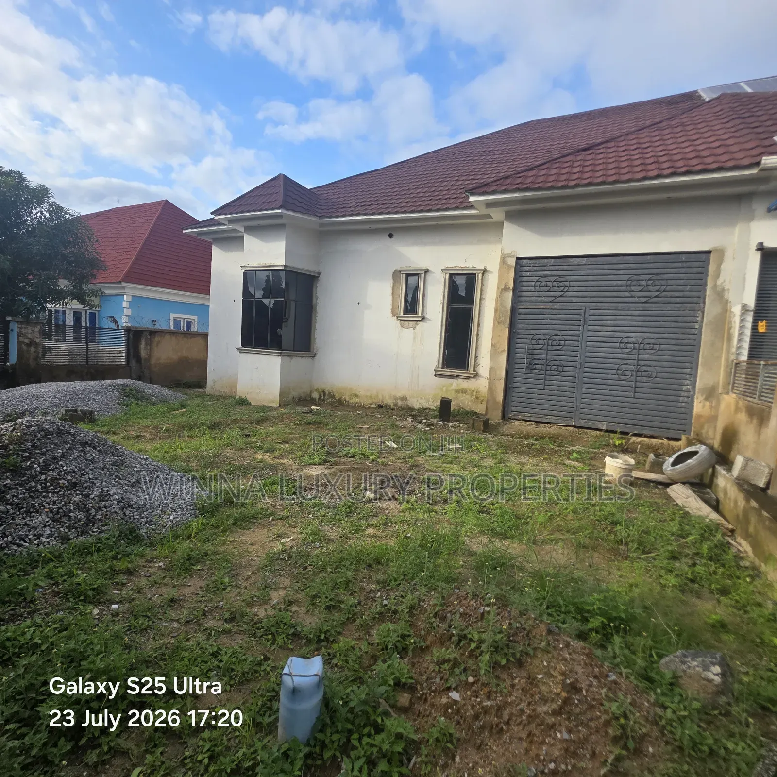 4bdrm Bungalow in Royal Garden, Lugbe District for sale