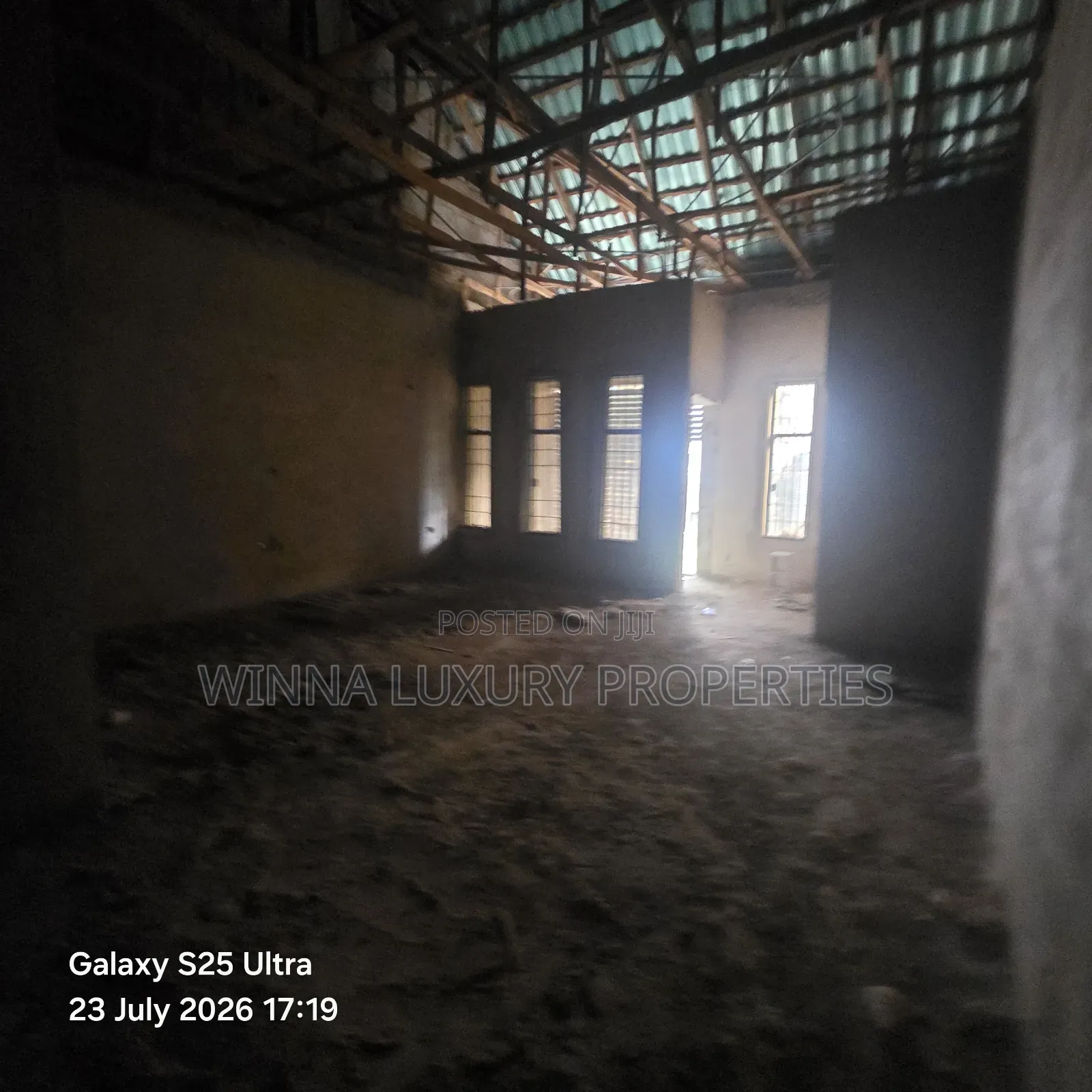 4bdrm Bungalow in Royal Garden, Lugbe District for sale