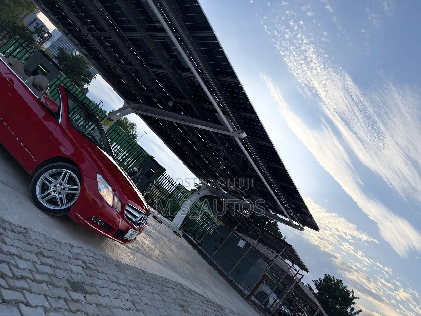 Mercedes-Benz E350 Base 2dr Cabriolet (3.5L 6cyl 7A) 2011 Red