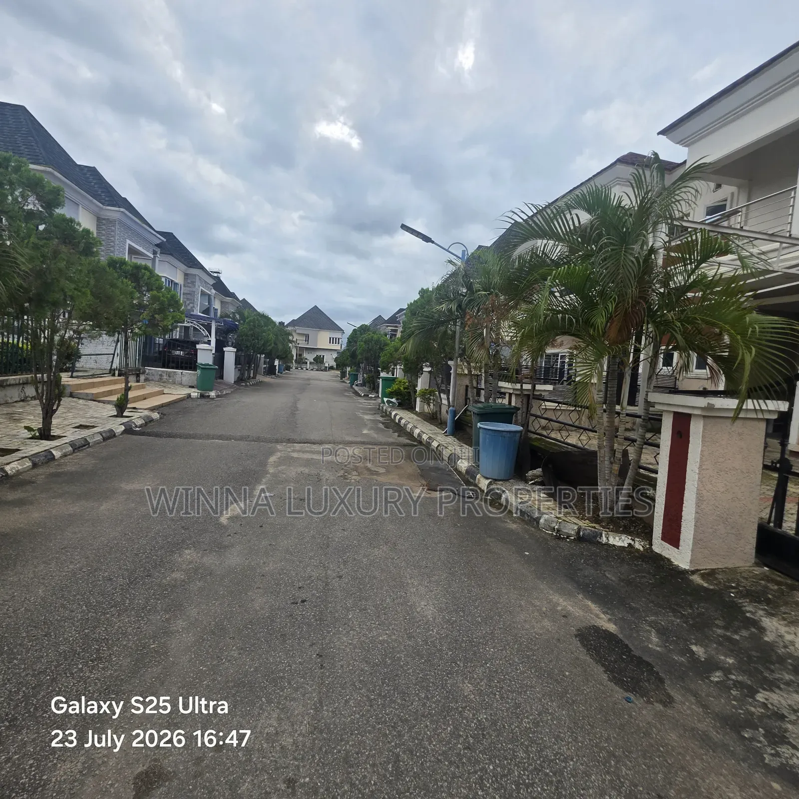 4bdrm Duplex in Ambassador Villa, Lugbe District for sale