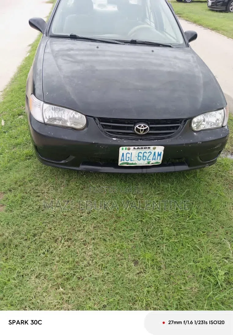 Toyota Corolla 2002 Black