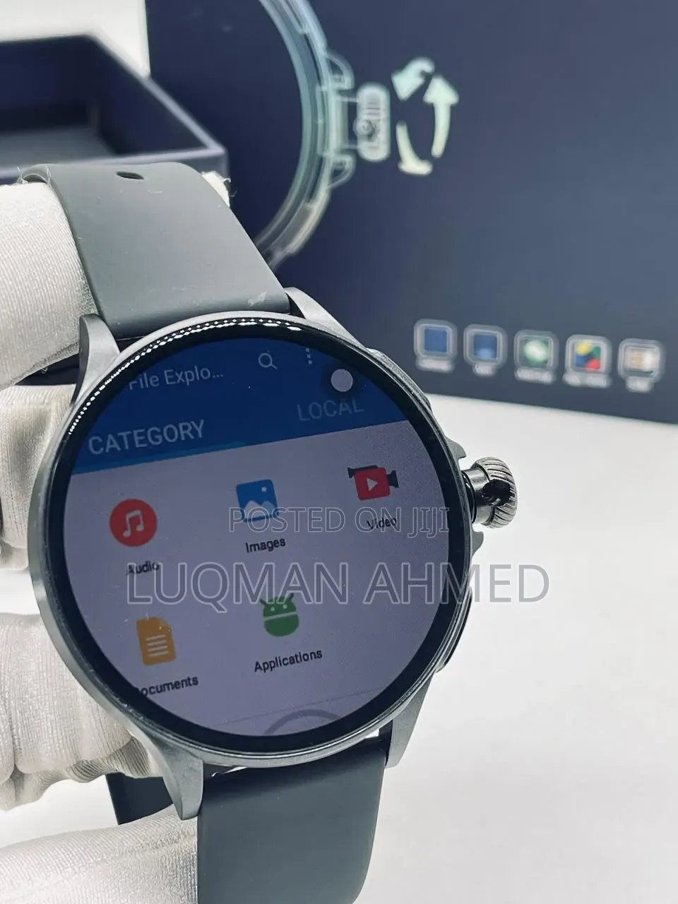 *Android [ Rotating 180 Degree Camera ] Smartwatch