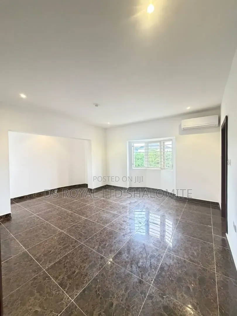 4bdrm Block of Flats in Banana Island for rent