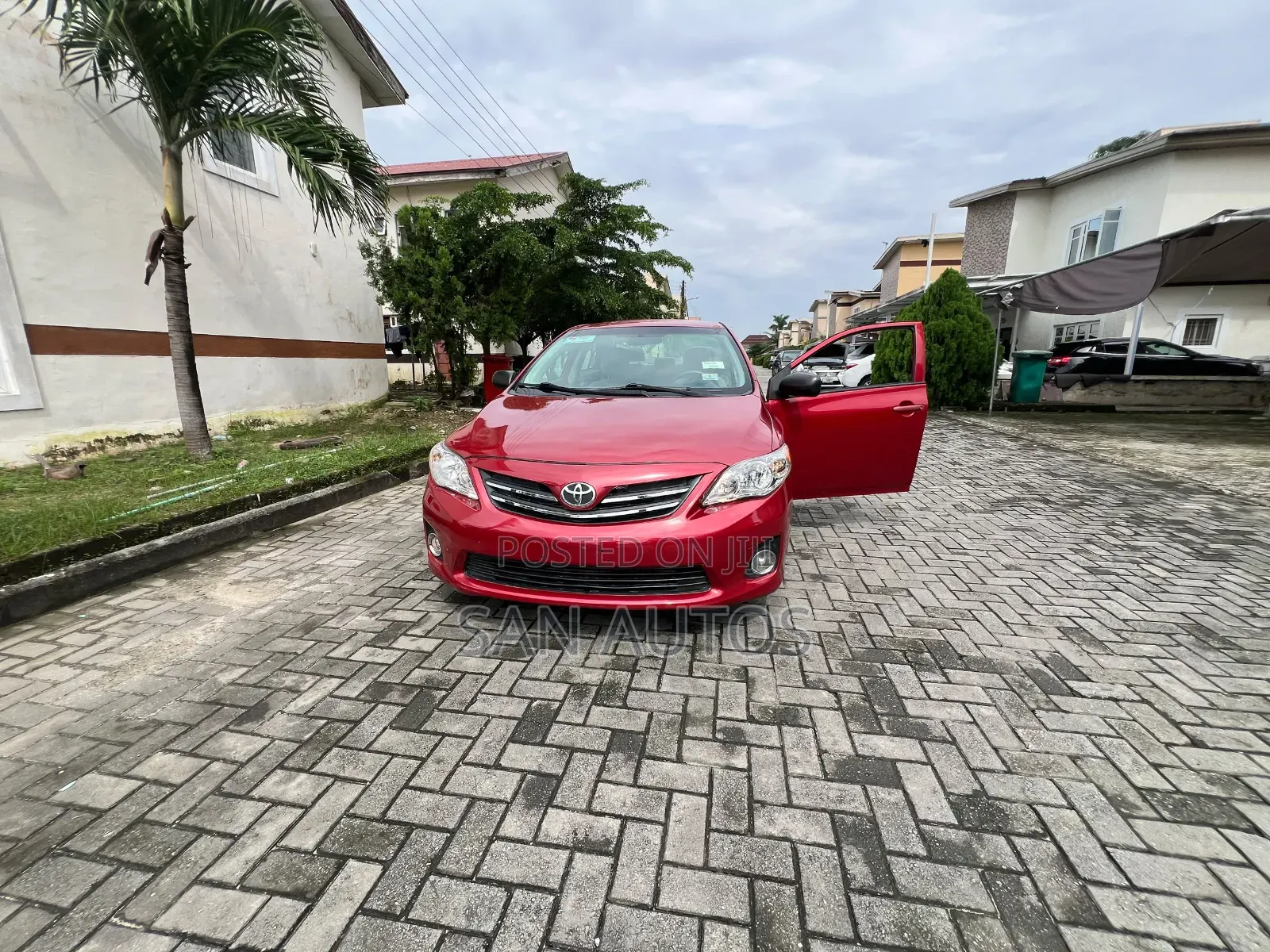Toyota Corolla LE 4dr Sedan (1.8L 4cyl 4A) 2011 Red