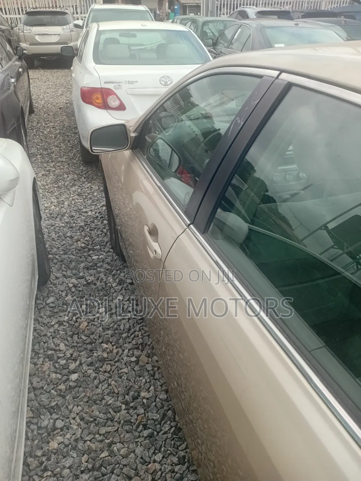 Toyota Camry LE V6 4dr Sedan (3.5L 6cyl 6AM) 2010