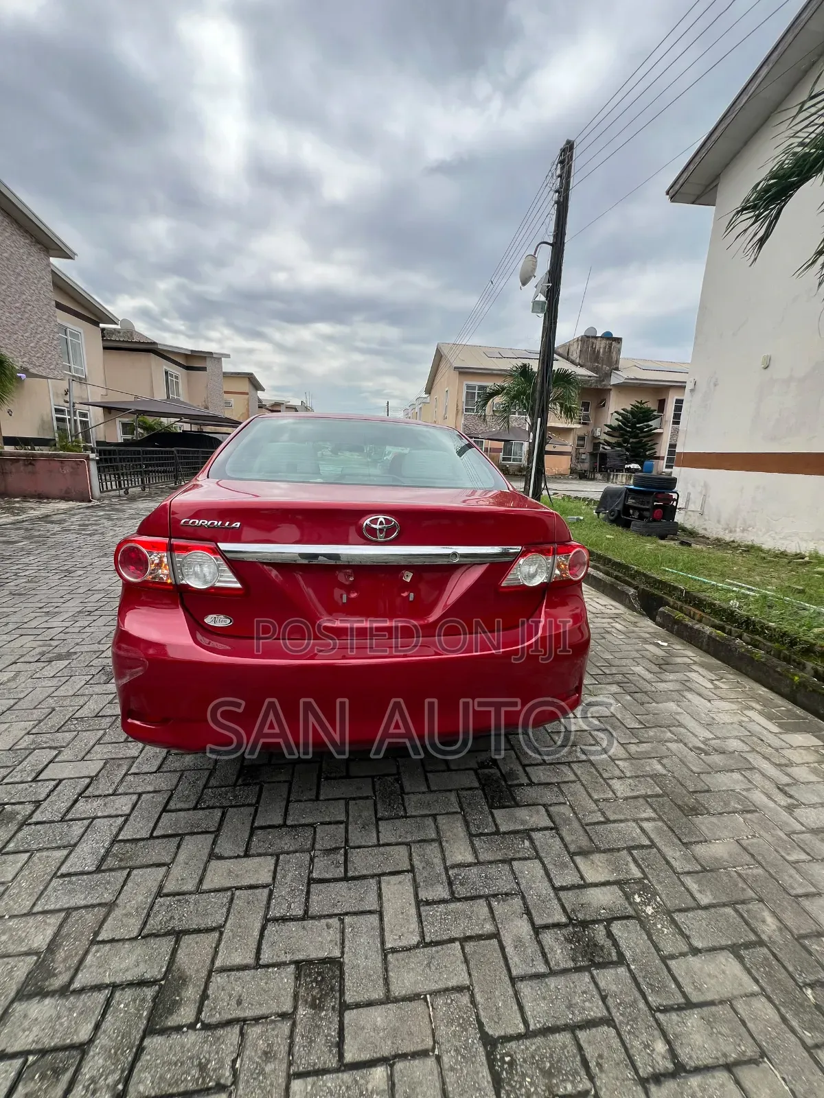 Toyota Corolla LE 4dr Sedan (1.8L 4cyl 4A) 2011 Red